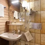 Gaestehaus Loewen בית הארחה 3*