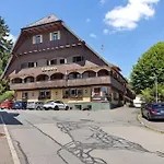 Gaestehaus Loewen Konukevi Schramberg