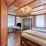 Gaestehaus Loewen