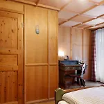 Gaestehaus Loewen Konukevi