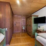 Konukevi Gaestehaus Loewen