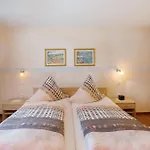 Konukevi Gaestehaus Loewen Schramberg