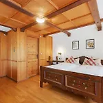 Konukevi Gaestehaus Loewen Schramberg