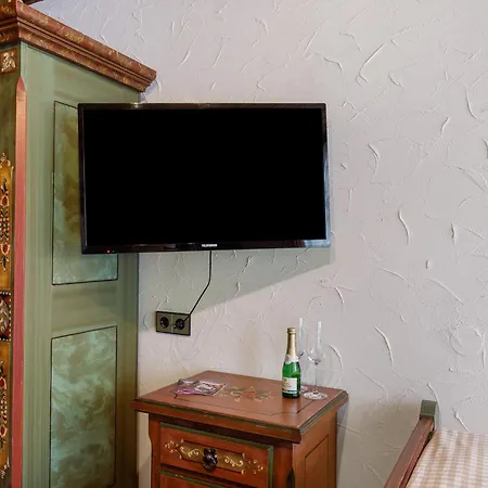 Gaestehaus Loewen シュランベルク