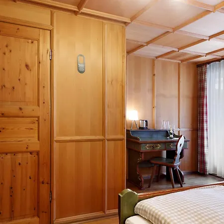 ゲストハウス Gaestehaus Loewen