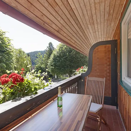 Гостевой дом Gaestehaus Loewen Шрамберг