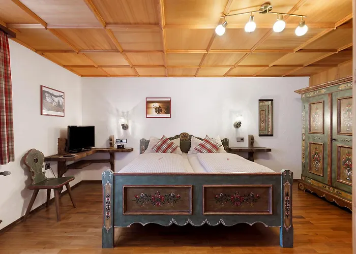 بيت ضيافة Gaestehaus Loewen 3*