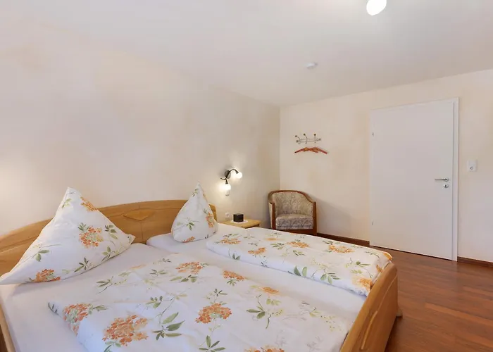 Gaestehaus Loewen بيت ضيافة شرامبرغ